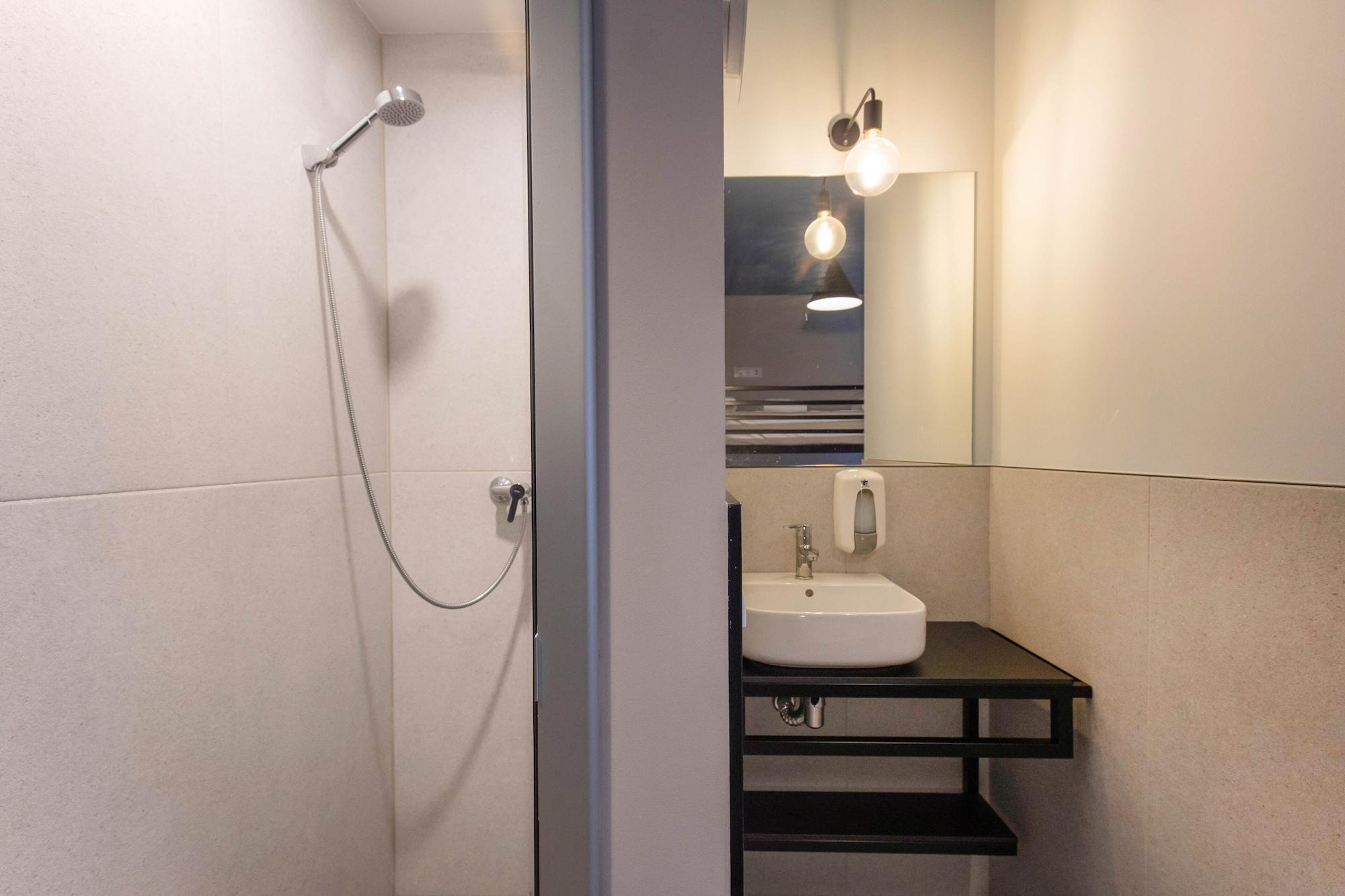 Font Andorra Hostel La Massana Ngoại thất bức ảnh