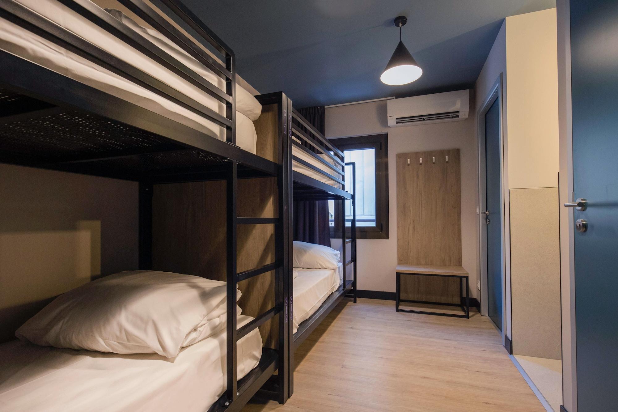 Font Andorra Hostel La Massana Ngoại thất bức ảnh