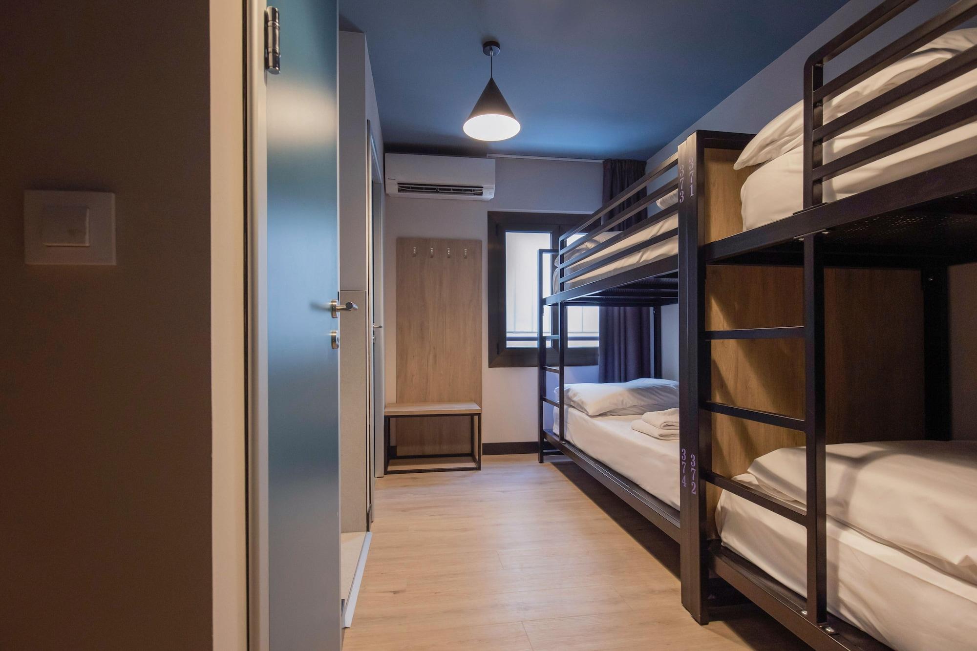 Font Andorra Hostel La Massana Ngoại thất bức ảnh