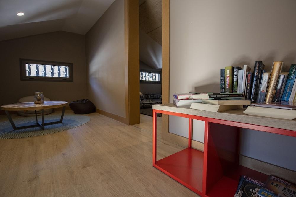 Font Andorra Hostel La Massana Ngoại thất bức ảnh