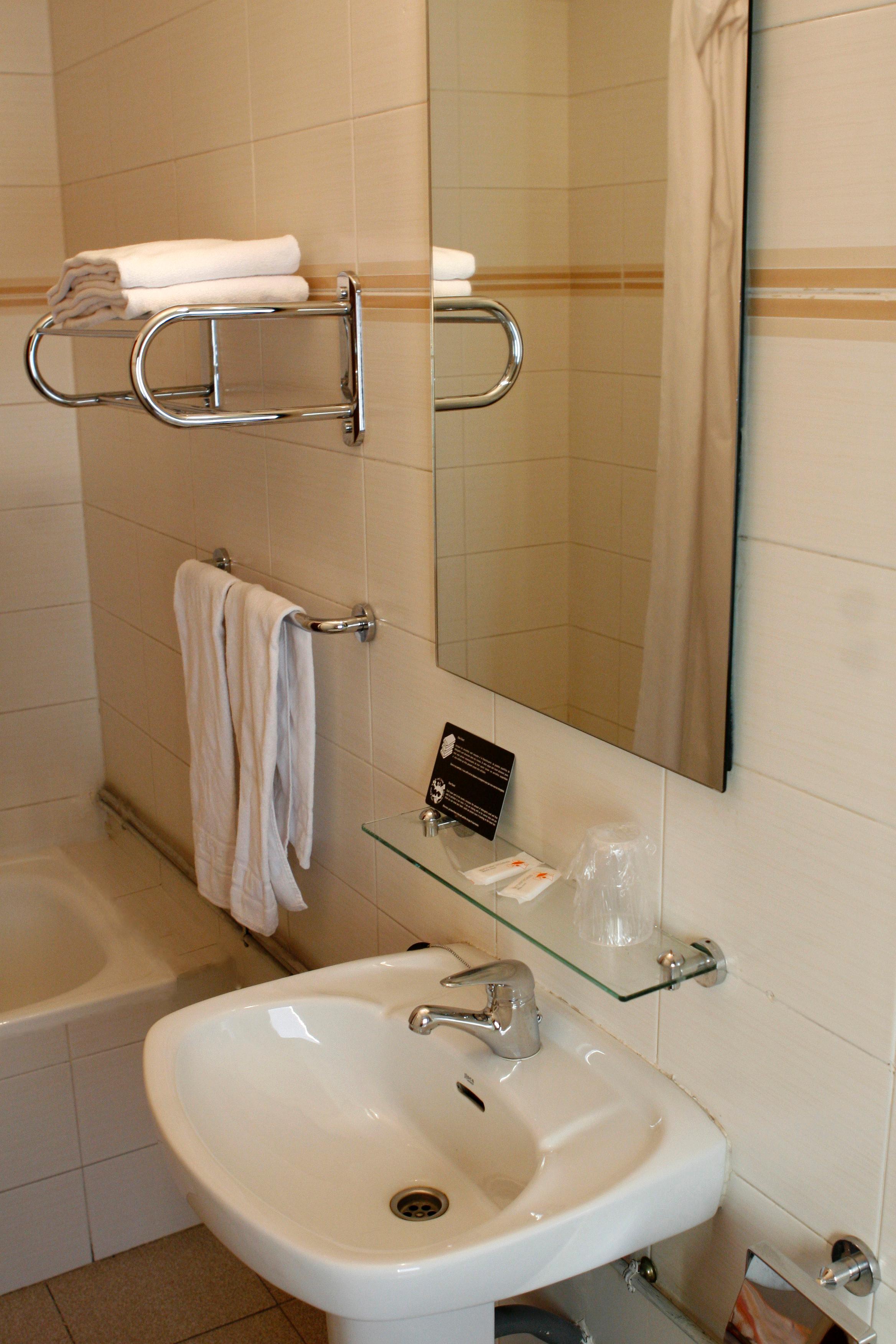 Font Andorra Hostel La Massana Ngoại thất bức ảnh