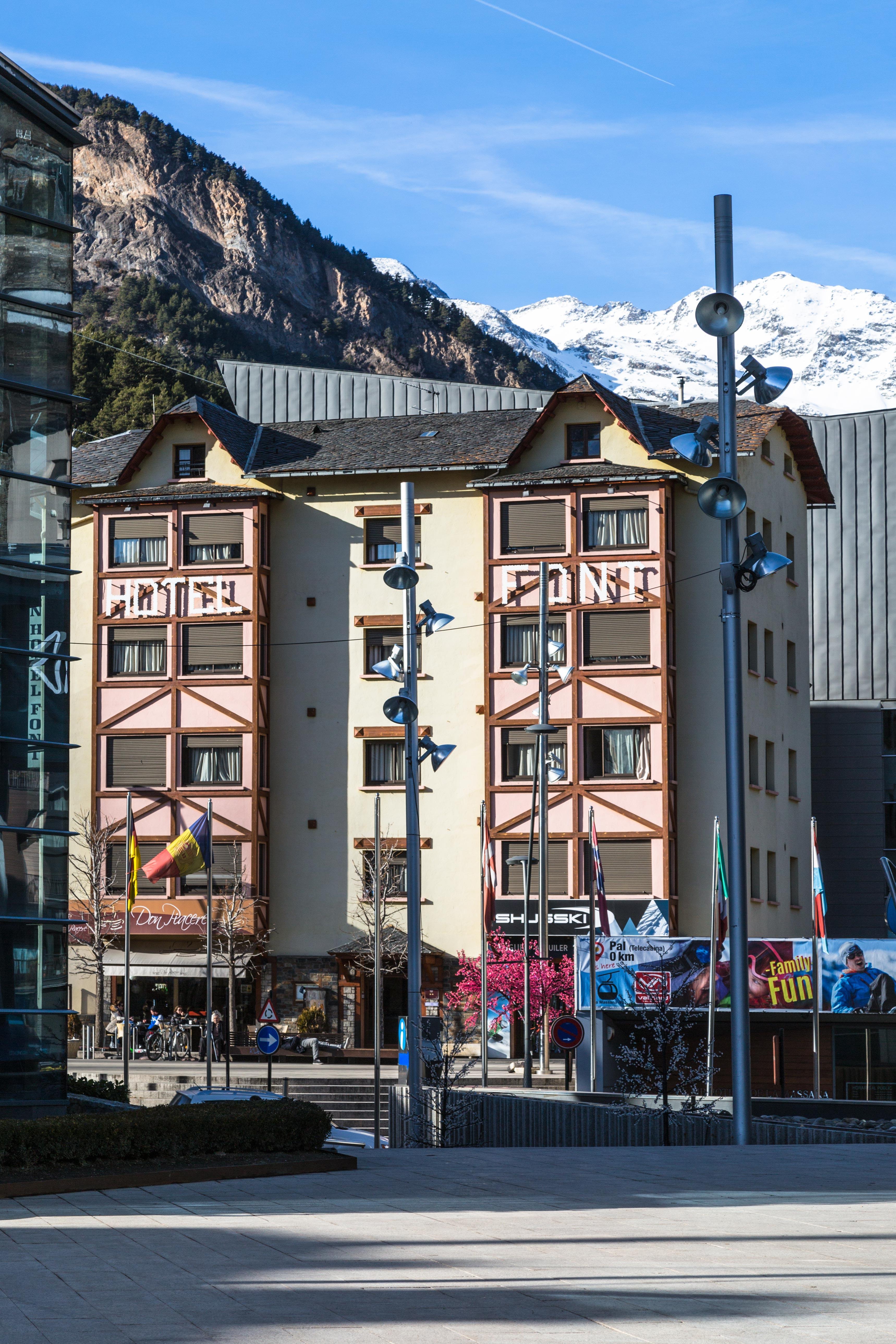 Font Andorra Hostel La Massana Ngoại thất bức ảnh