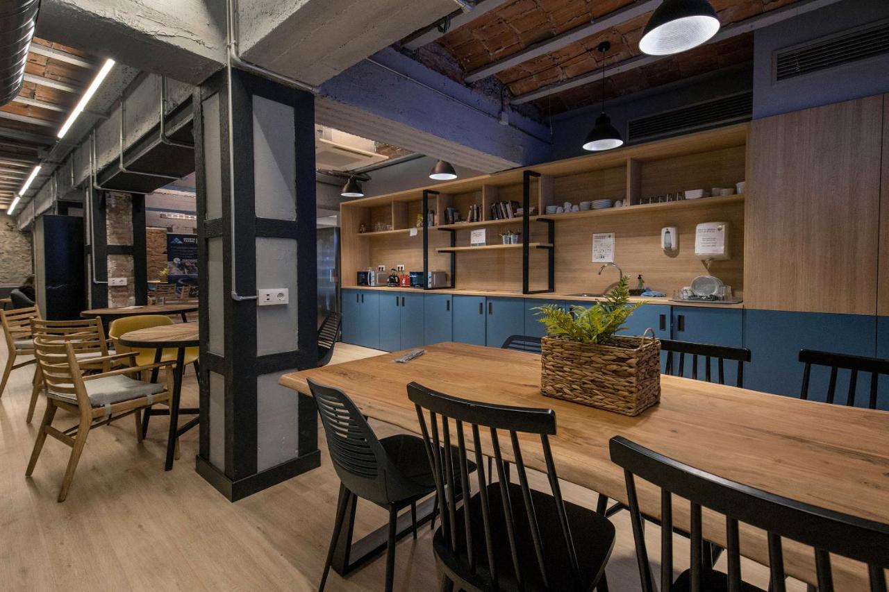Font Andorra Hostel La Massana Ngoại thất bức ảnh