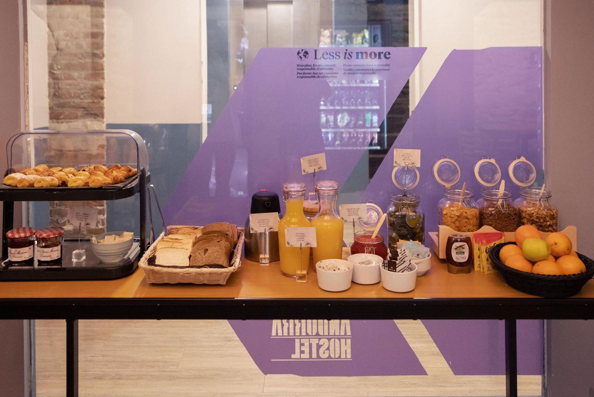 Font Andorra Hostel La Massana Ngoại thất bức ảnh