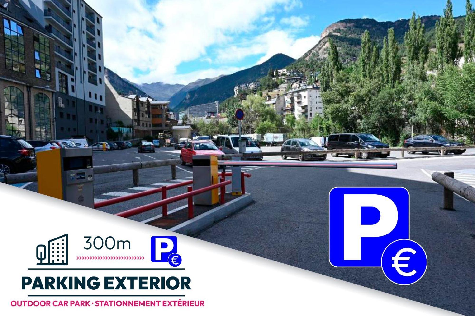 Font Andorra Hostel La Massana Ngoại thất bức ảnh