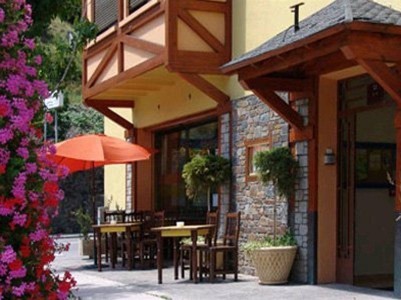 Font Andorra Hostel La Massana Ngoại thất bức ảnh