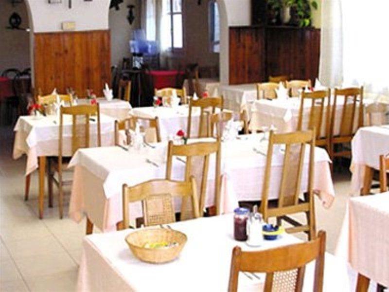 Font Andorra Hostel La Massana Ngoại thất bức ảnh